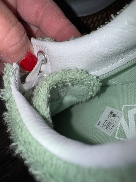 Vans sneakers mint Green Textured  terry cloth White Laces women’s like new 8 - Picture 5 of 5